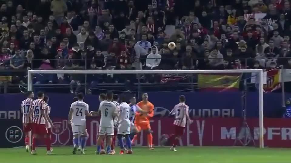 发布会变感谢会，李霄鹏赛后向各方致谢